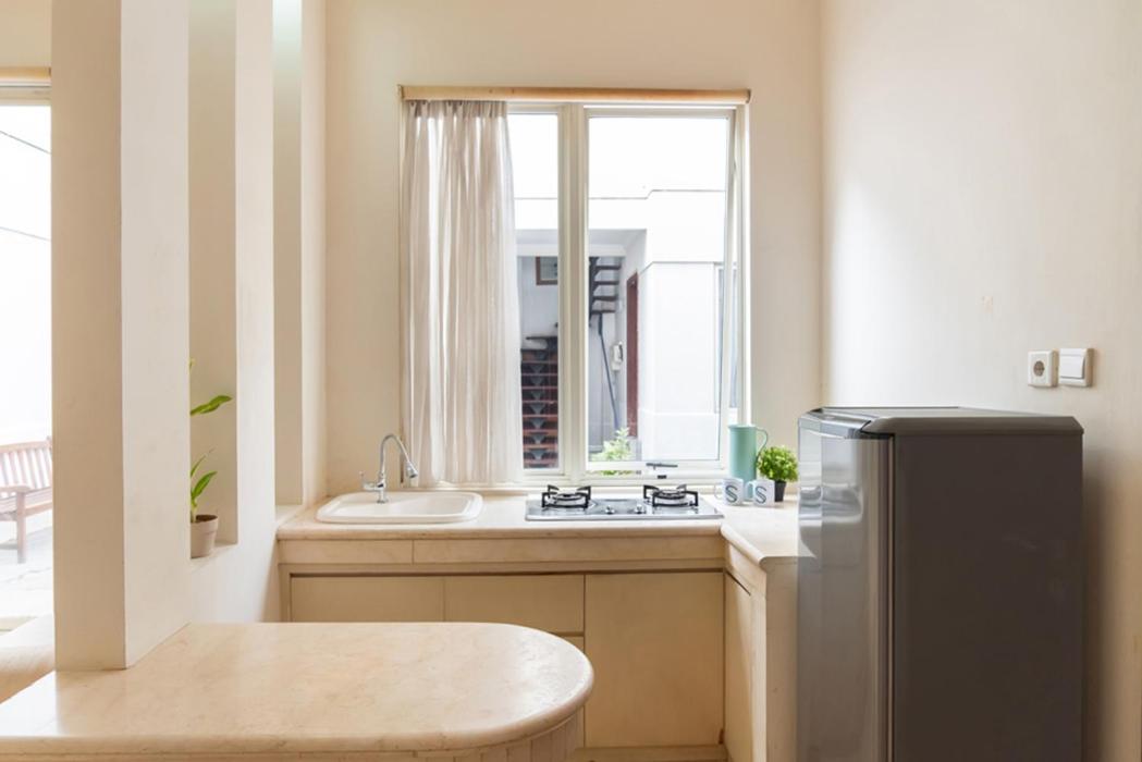 Twospaces Living At The Unit Residence Giacarta Esterno foto