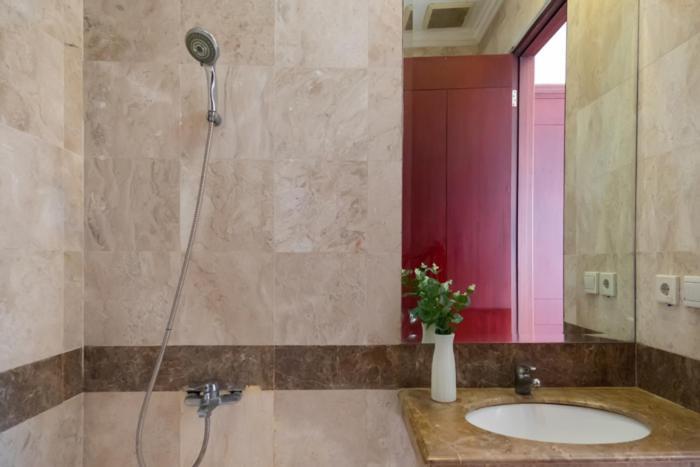 Twospaces Living At The Unit Residence Giacarta Esterno foto